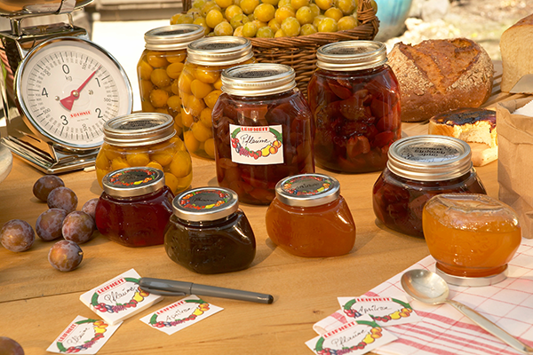 Spread The Love With Your Very Own Homemade Jams
