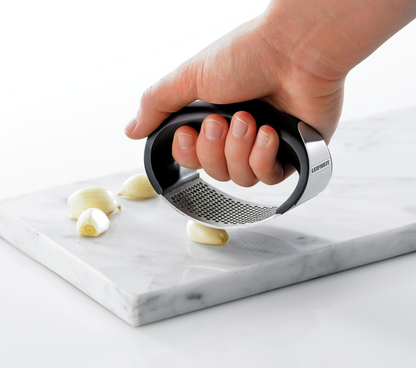 Leifheit Garlic Press Knobi-King L03146